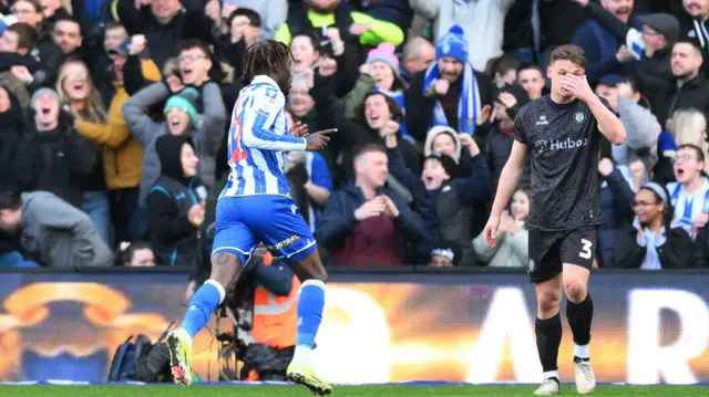 Sheffield Wednesday v Bristol City match action