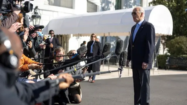 U.S. President Joe Biden speaks to journalists before boarding Marine One at the White House in Washington, U.S., February 29, 2024.