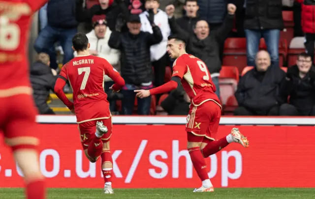 Aberdeen players celebrating