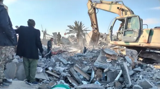 Debris after US warplanes hit Hashd al-Shaabi headquarters in al-Qaim, Iraq