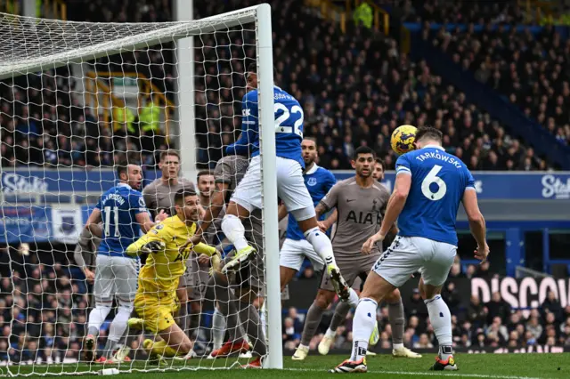 Everton score against Tottenham