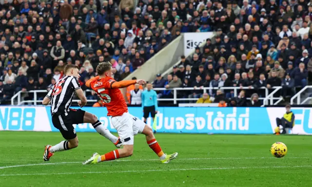 Harvey Barnes goal