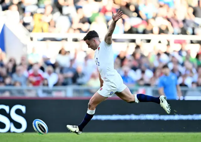 George Ford kicking a penalty