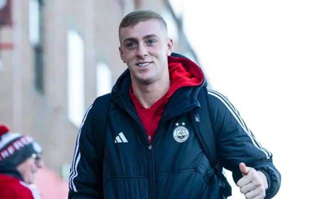 Aberdeen winger Killian Phillips arriving at Pittodrie