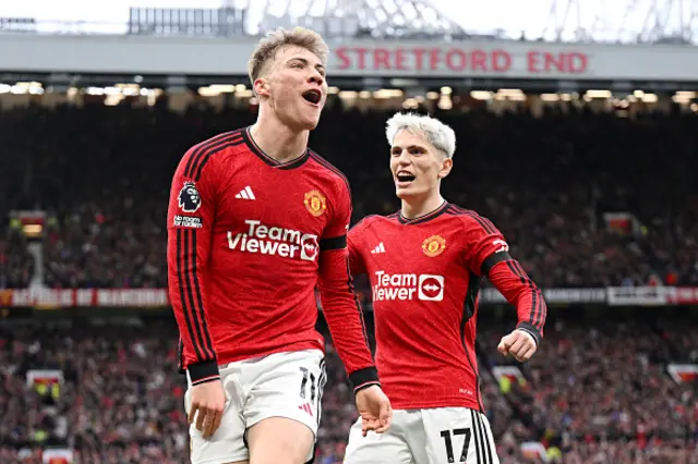 Rasmus Hojlund of Manchester United celebrates with Alejandro Garnacho