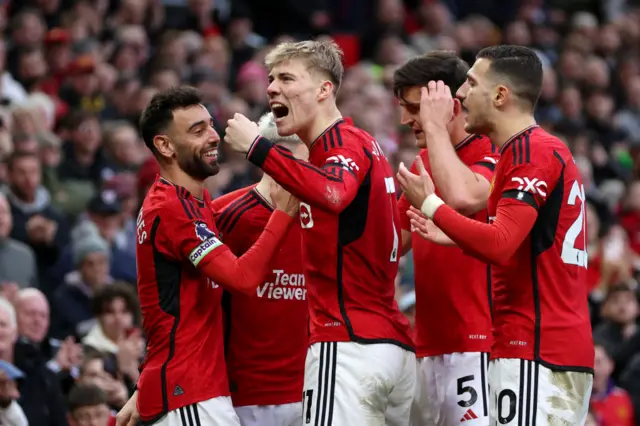 Man Utd players celebrate