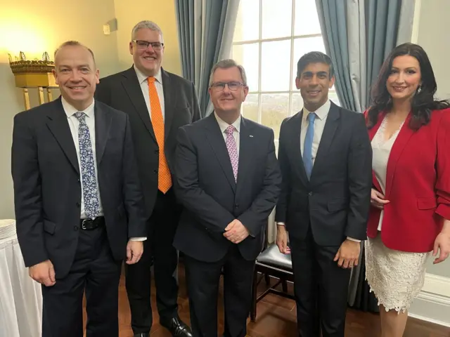 Chris Heaton-Harris, Gavin Robinson, Sir Jeffrey Donaldson, Rishi Sunak and Emma Little-Pengelly meet