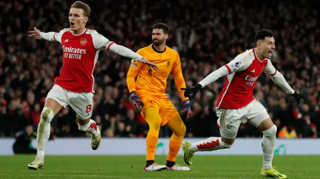 Gabriel Martinelli and Martin Odegaard celebrate