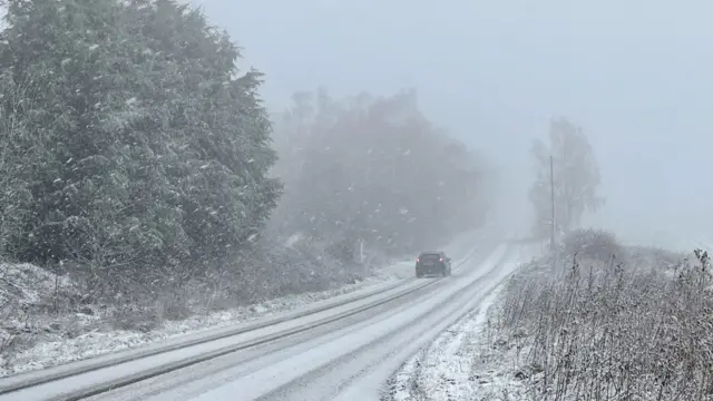 Snow falling in Worrall, South Yorkshire