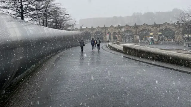 Sheffield train station