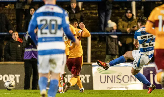 George Oakley scores Morton's second goal