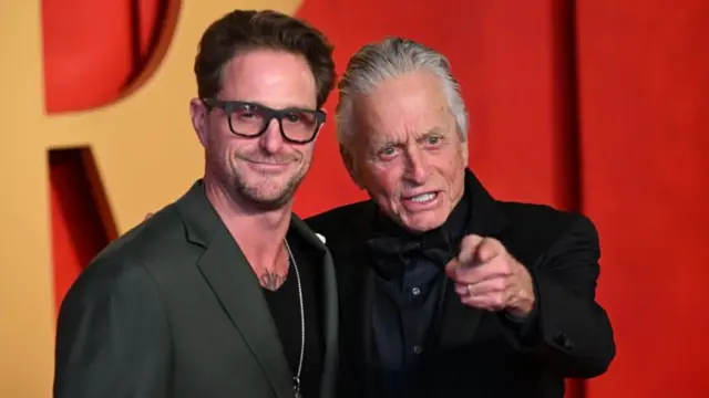 Cameron Douglas (left) and Michael Douglas