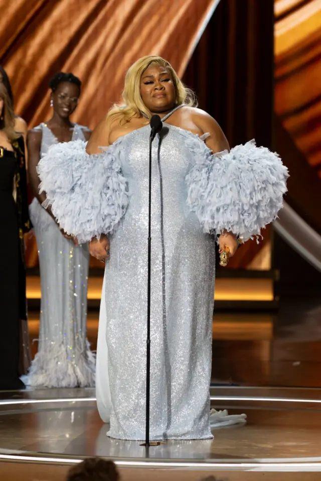 Da’Vine Joy Randolph accepts her Oscar for Best Supporting Actres