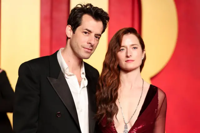 Grace Gummer and Mark Ronson