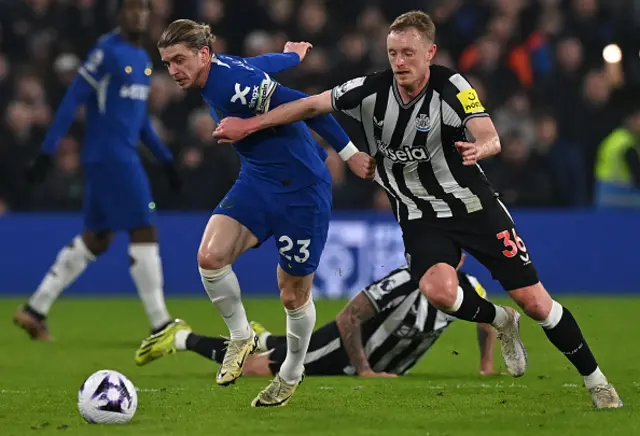 Conor Gallagher vies with Newcastle United's English midfielder Sean Longstaf