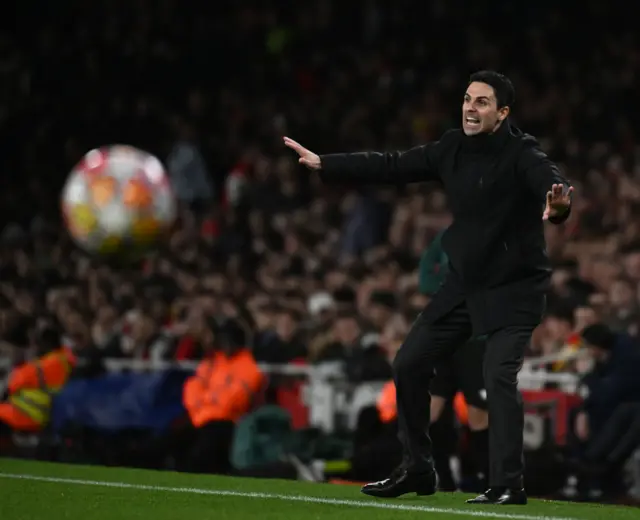 Arteta shouts on the touchline.