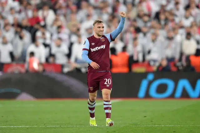 Bowen waves at his family after celebrating his goal