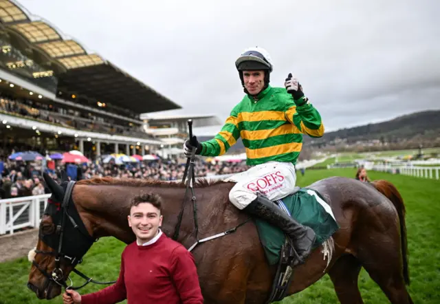 Derek O'Connor on Corbetts Cross