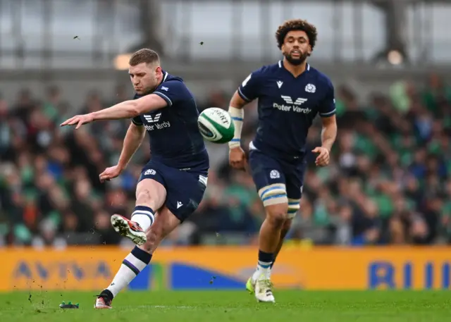 Finn Russell scores a penalty