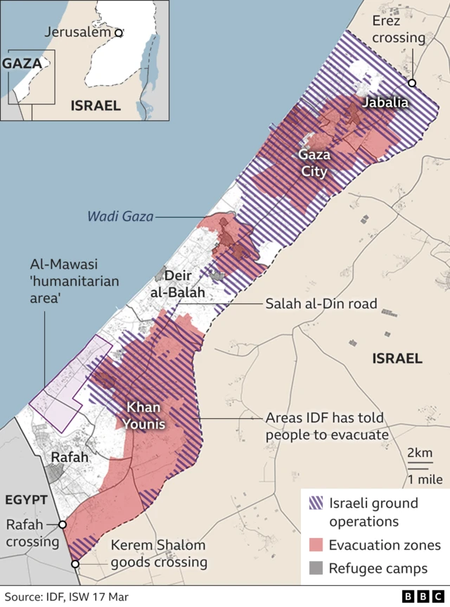 A map shows the location of al-Mawasi in relation to evacuation zones across Gaza City and Khan Younis