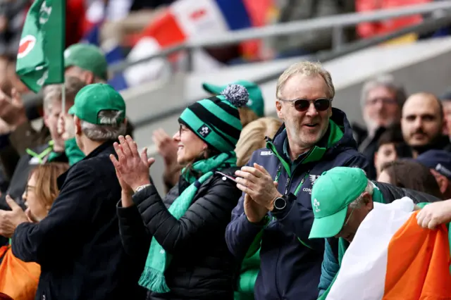 Ireland fans celebrate