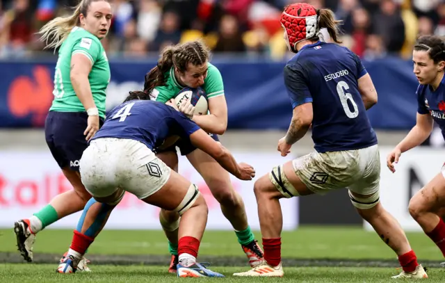 Eve Higgins comes up against Manae Feleu