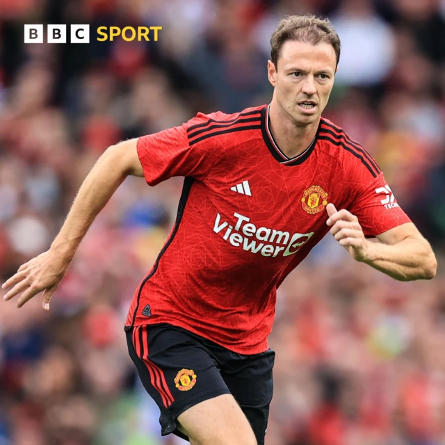 Jonny Evans in action for Manchester United