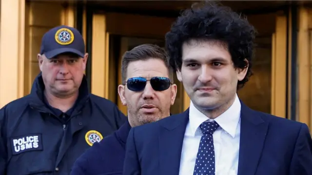 Former FTX Chief Executive Sam Bankman-Fried, who faces fraud charges over the collapse of the bankrupt cryptocurrency exchange, leaves the Manhattan federal court in New York City, U.S. March 30, 2023.