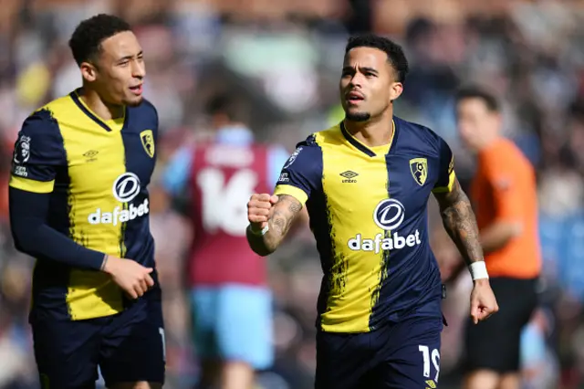 Justin Kluivert of Bournemouth celebrates his goal