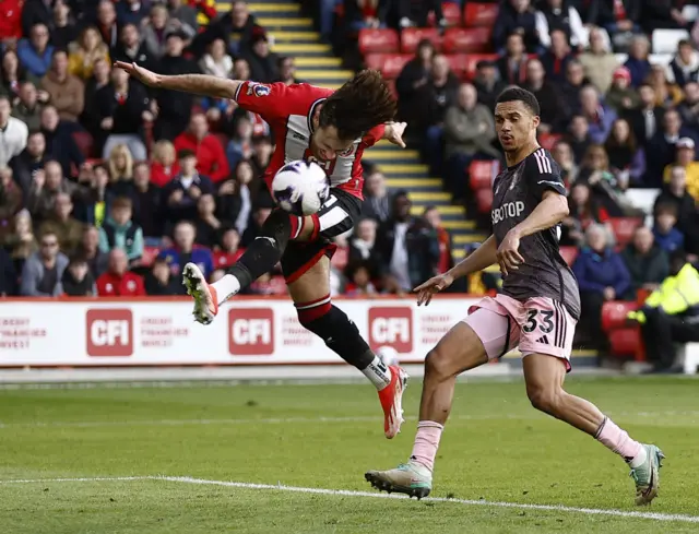 Brereton Diaz scores with a header