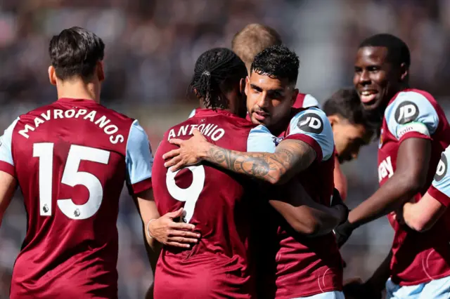 Antonio celebrates his goal.