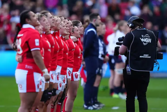 Wales players sing their national anthem