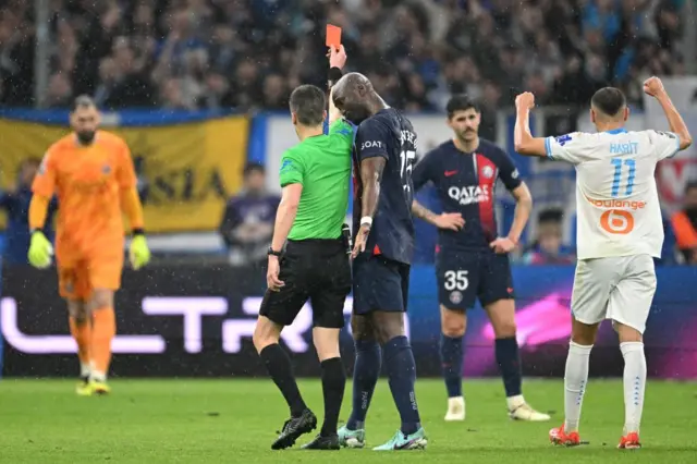 PSG defender Lucas Beraldo is sent off