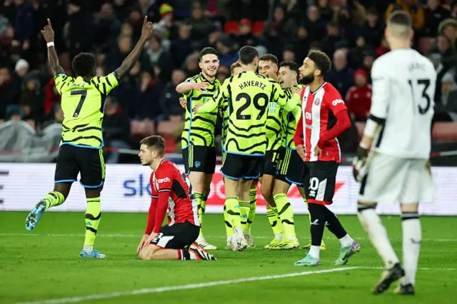 Gabriel Martinelli of Arsenal celebrates with teammates