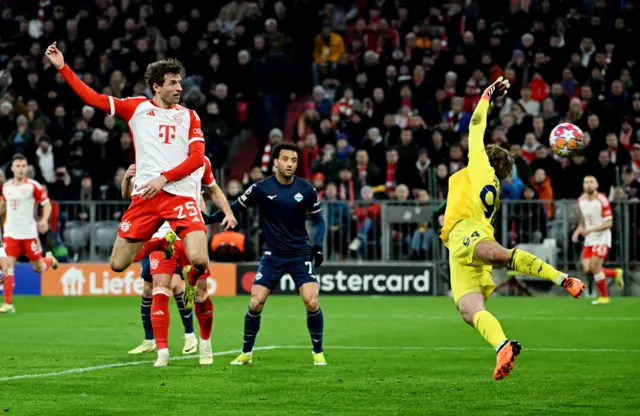 Muller heads past Provedel to extend Bayern's lead.