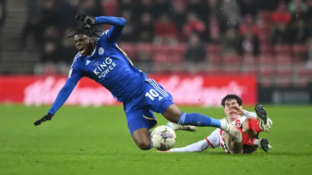 Sunderland v Leicester match action