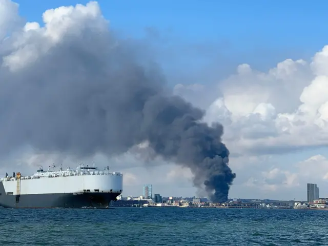 Southampton fire seen from the Waterside