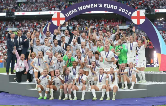 England celebrate winning euro 2022