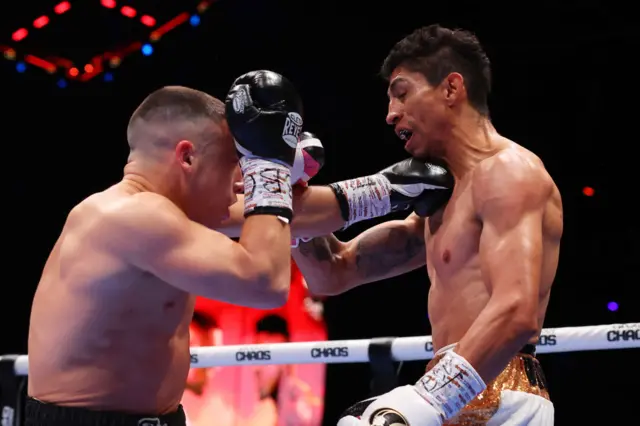 Nick Ball punches Rey Vargas