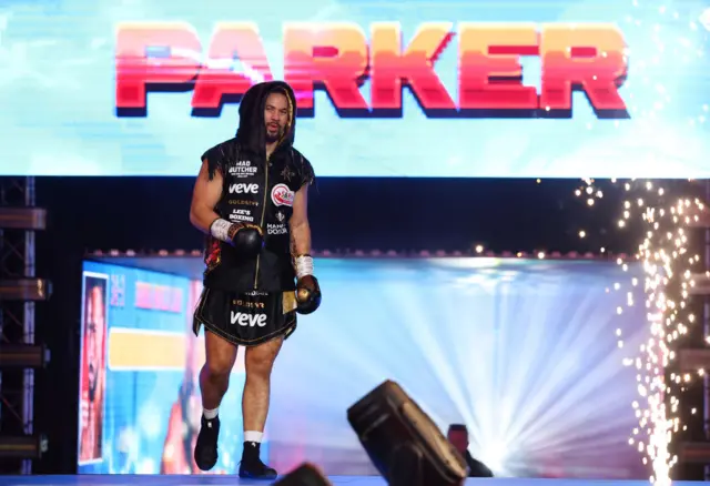 Joseph Parker walking to the ring