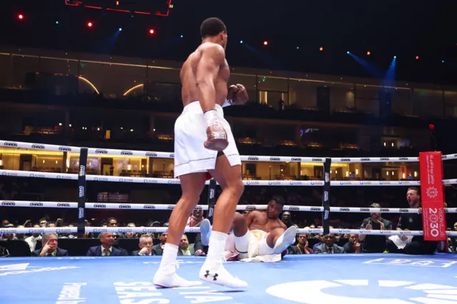 Anthony Joshua with Francis Ngannou