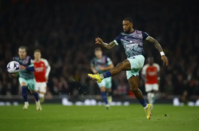 Ivan Toney shoots at goal