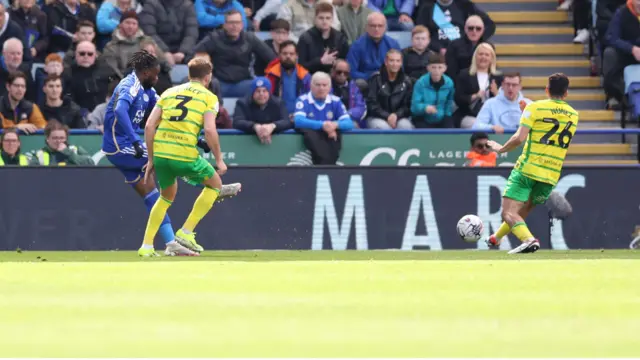 Stephy Mavididi strikes the ball to score for Leicester