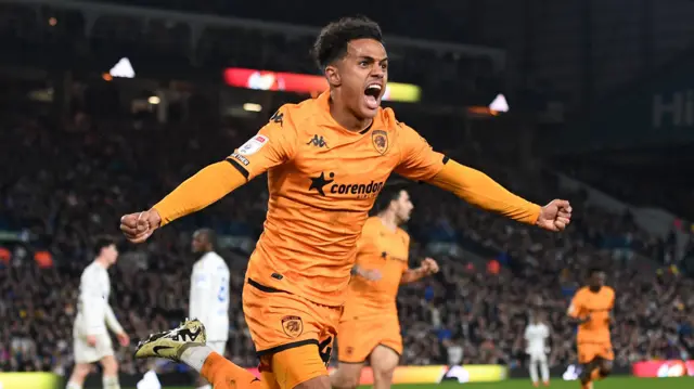 Fabio Carvalho celebrates for Hull City