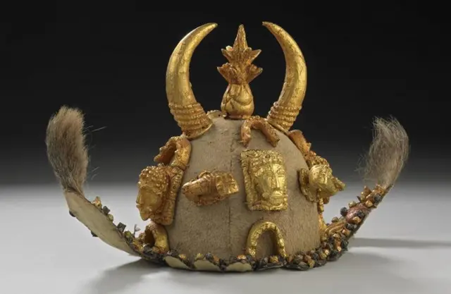 A ceremonial cap worn by courtiers at coronations is among the items that will be loaned back to Ghana