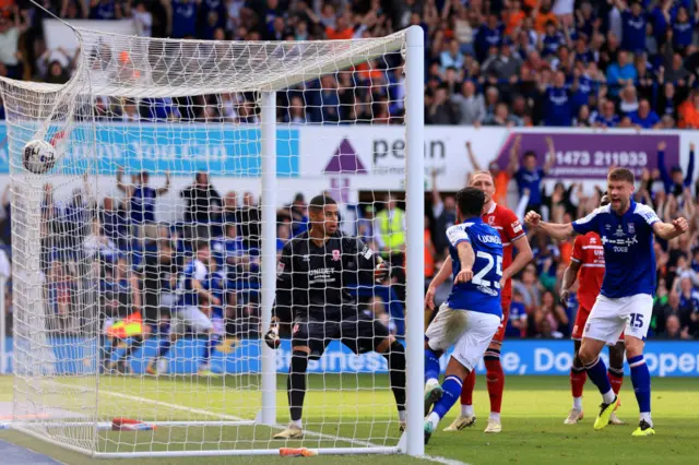 Massimo Luongo scores for Ipswich