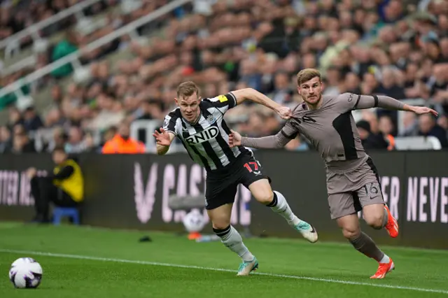 Emil Krafth holds back Tino Werner