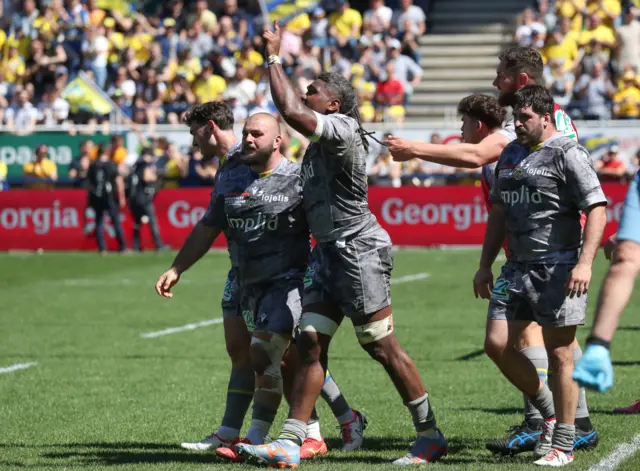 Clermont celebrate