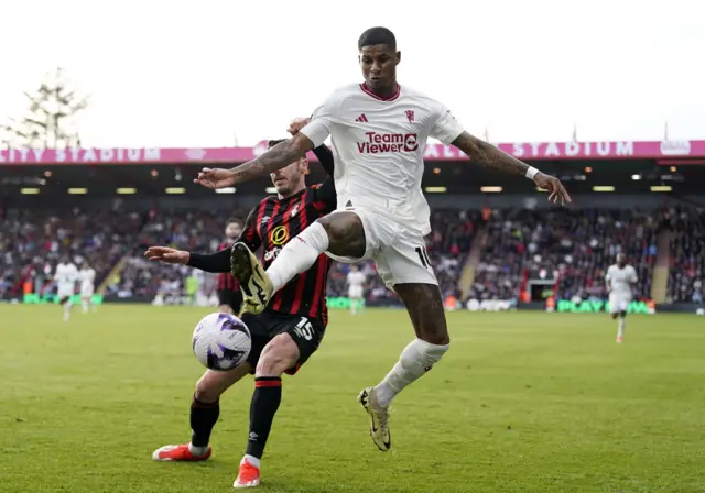 Rashford nicks in to win the ball