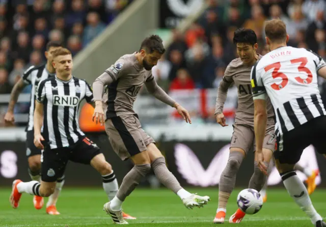 Rodrigo Bentancur shoots at goal